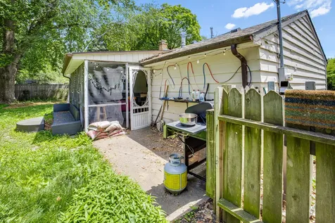 1608 Normandy Drive Champaign IL 61821
