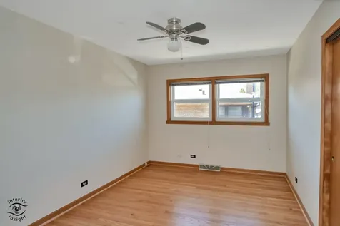 5532 Oak Center Drive Oak Lawn IL 60453