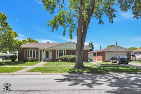 5532 Oak Center Drive Oak Lawn IL 60453