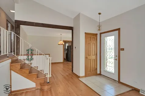 5532 Oak Center Drive Oak Lawn IL 60453
