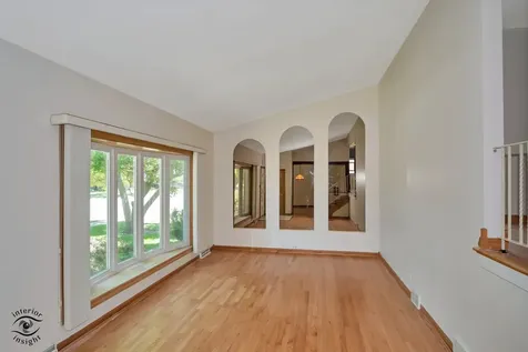 5532 Oak Center Drive Oak Lawn IL 60453