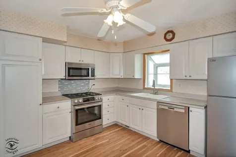 5532 Oak Center Drive Oak Lawn IL 60453
