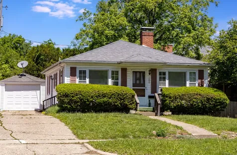 1004 West John Street Champaign IL 61821
