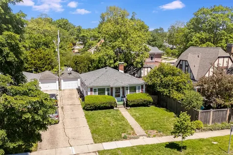 1004 West John Street Champaign IL 61821