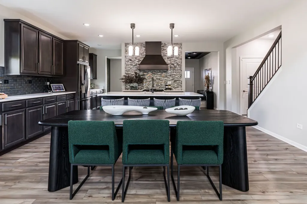16230 South Lake View Road Plainfield IL 60586