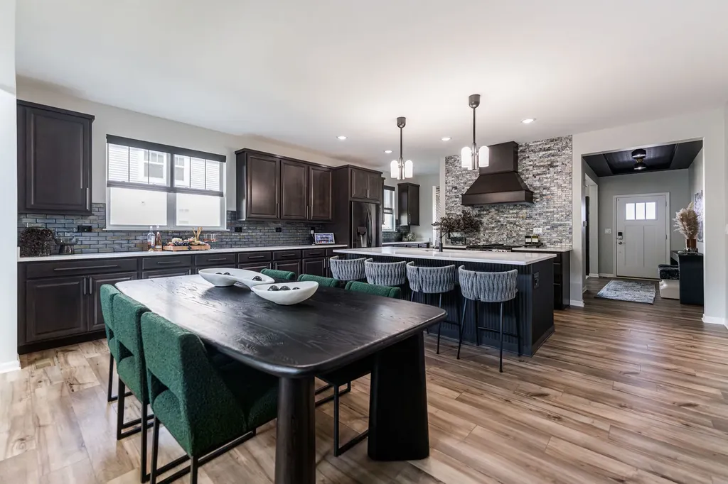 16230 South Lake View Road Plainfield IL 60586