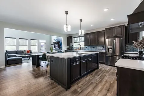 16230 South Lake View Road Plainfield IL 60586