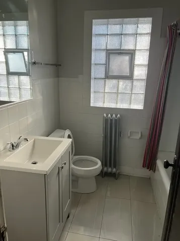 5904 West Berteau Avenue Chicago IL 60634