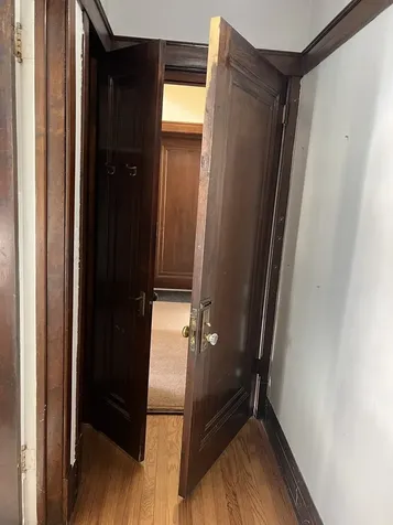 5904 West Berteau Avenue Chicago IL 60634