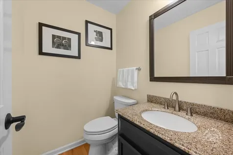 202 Windsor Circle St. Charles IL 60175