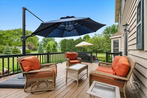 202 Windsor Circle St. Charles IL 60175