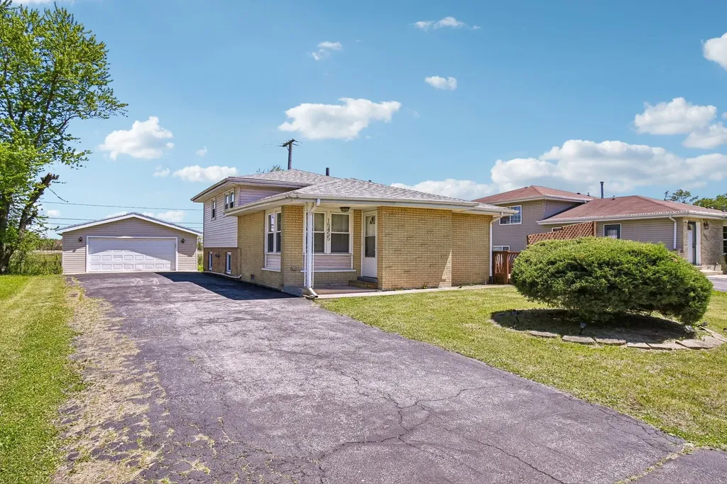 15455 Millard Avenue Markham IL 60428