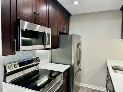 938 North Boulevard Oak Park IL 60301