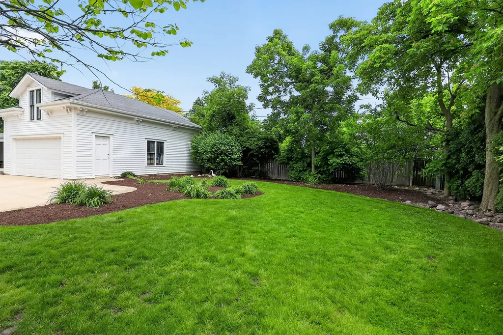 319 North Lincoln Street Hinsdale IL 60521