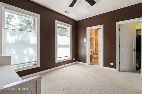 1867 Admiral Court Glenview IL 60026