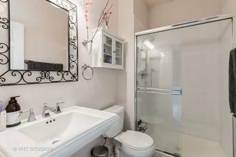 1867 Admiral Court Glenview IL 60026