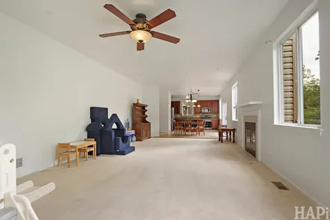 2050 Colchester Avenue Hoffman Estates IL 60192