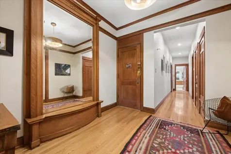 521 West Surf Street Chicago IL 60657