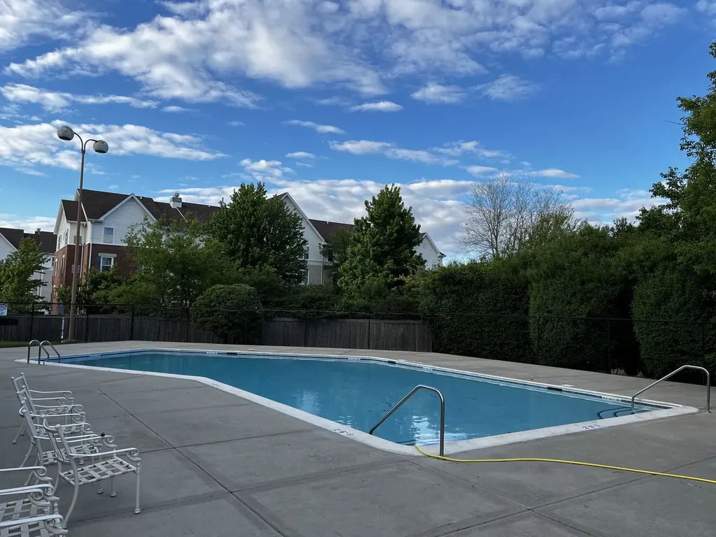 2201 South Grace Street Lombard IL 60148