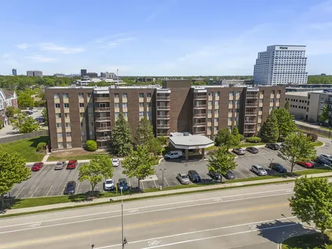 2201 South Grace Street Lombard IL 60148