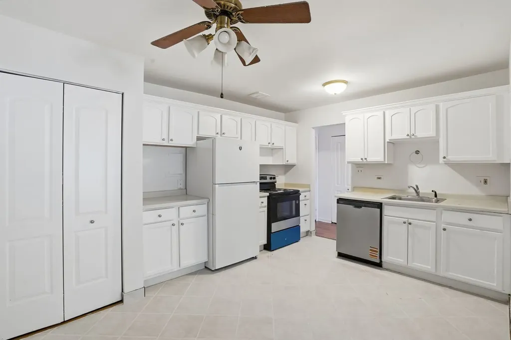 7413 Brookdale Drive Darien IL 60561