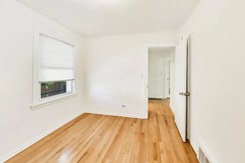 5100 North Mobile Avenue Chicago IL 60630