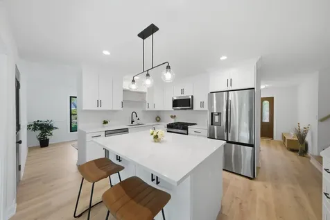12 West Pickwick Road Arlington Heights IL 60005