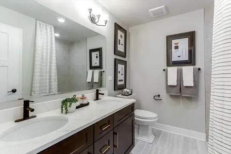 402 Tanya Lane Oswego IL 60543