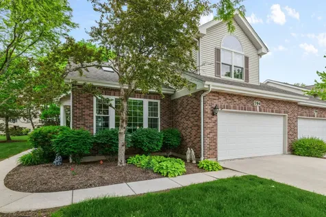 794 Pheasant Trail St. Charles IL 60174