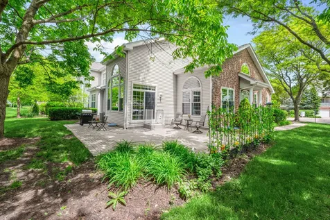 794 Pheasant Trail St. Charles IL 60174