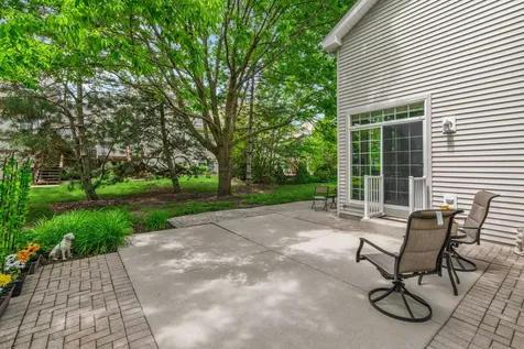 794 Pheasant Trail St. Charles IL 60174