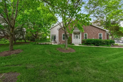 794 Pheasant Trail St. Charles IL 60174