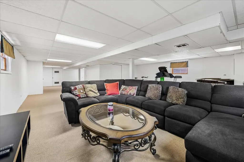4211 North Melvina Avenue Chicago IL 60634