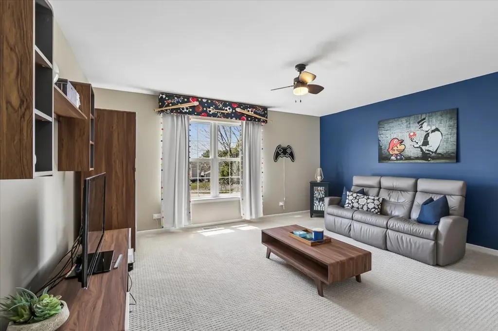 1085 Waterview Circle Antioch IL 60002
