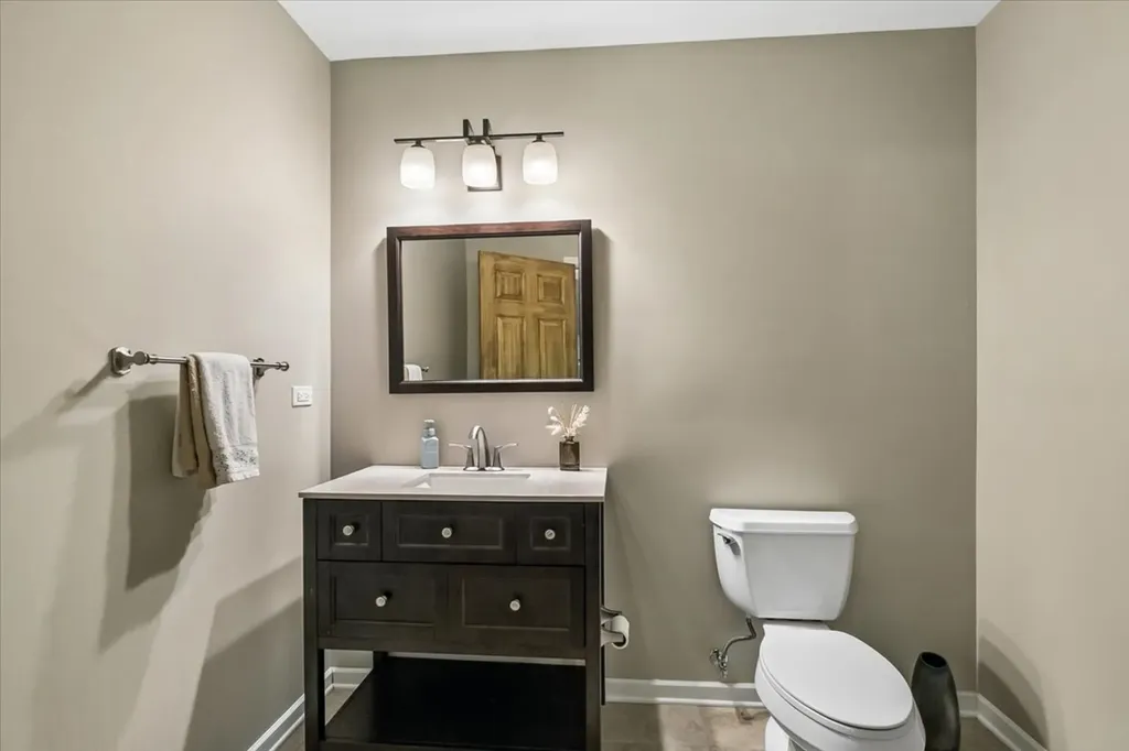 1085 Waterview Circle Antioch IL 60002
