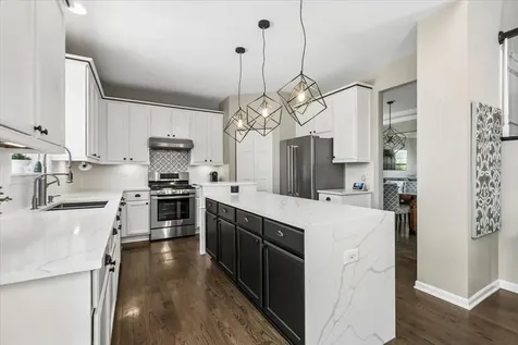 1085 Waterview Circle Antioch IL 60002