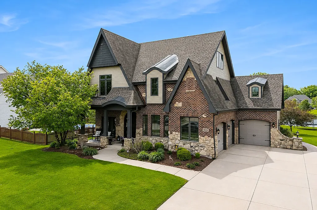 26455 South Justin Drive Channahon IL 60410