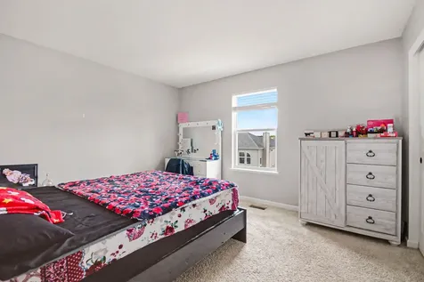 1911 Willoughby Lane Joliet IL 60431