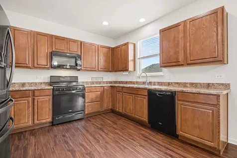 1911 Willoughby Lane Joliet IL 60431