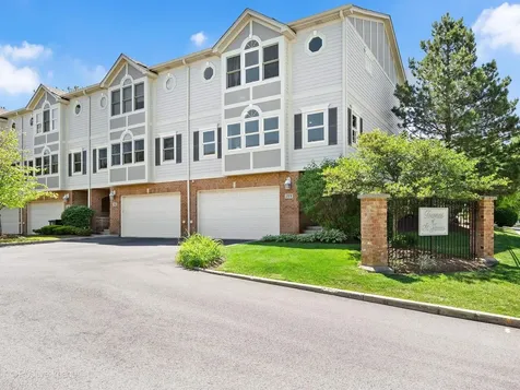771 West Kristen Court Palatine IL 60067