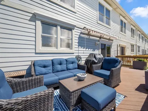 771 West Kristen Court Palatine IL 60067