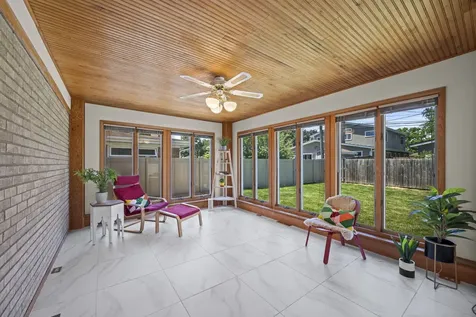 514 South Owen Street S Mount Prospect IL 60056