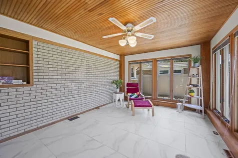 514 South Owen Street S Mount Prospect IL 60056