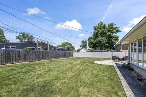 514 South Owen Street S Mount Prospect IL 60056