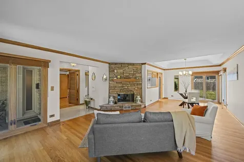 514 South Owen Street S Mount Prospect IL 60056