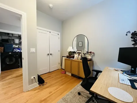 3253 North Elston Avenue Chicago IL 60618