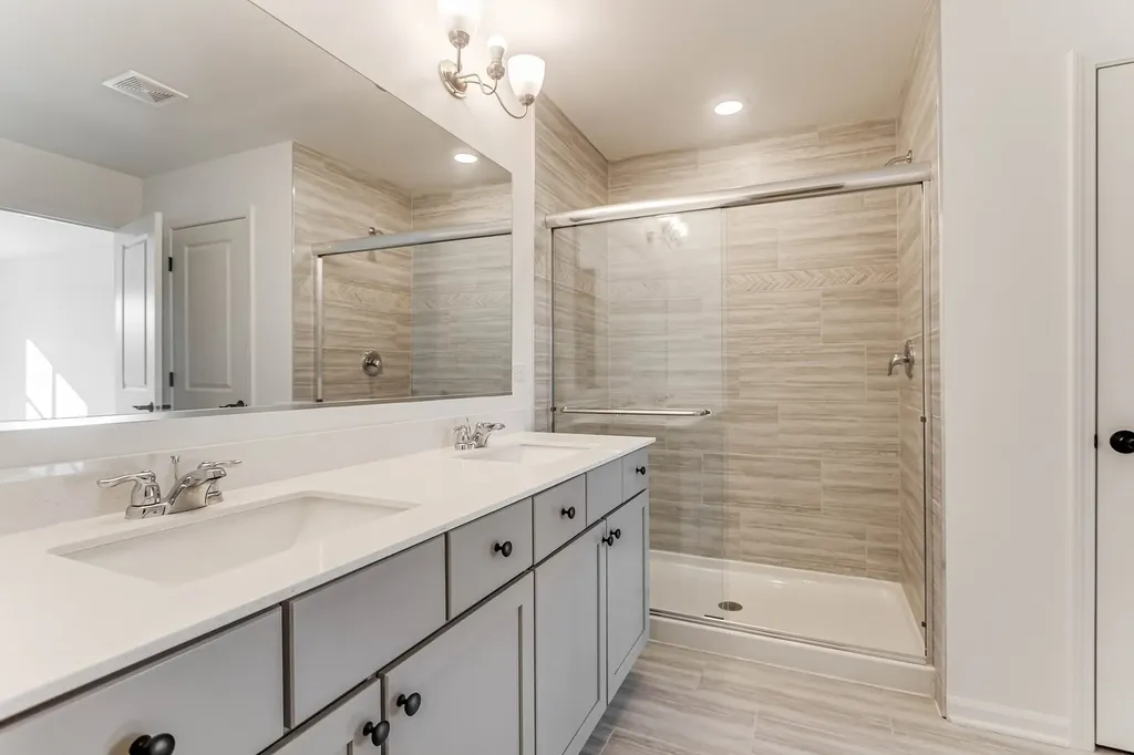 10902 Chadsey Circle Huntley IL 60142