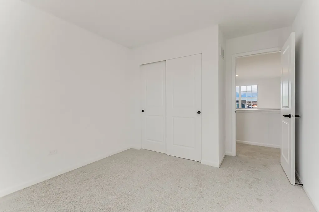 10902 Chadsey Circle Huntley IL 60142