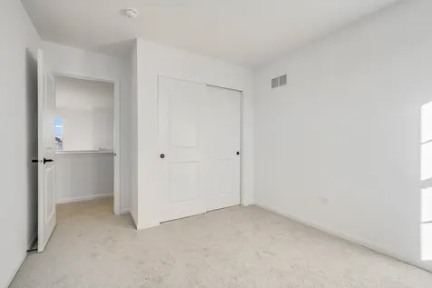 10902 Chadsey Circle Huntley IL 60142