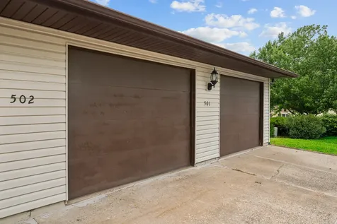 8504 Ridgewood Road Rock Island IL 61201
